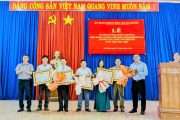 Xã Ea Knốp tổ chức Lễ tuyên dương, khen thưởng giáo viên và học sinh đạt thành tích xuất sắc năm học 2025 – 2026